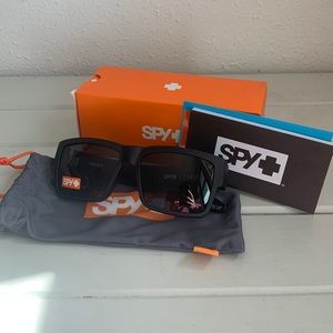 NWT Spy Cyrus Sunglasses